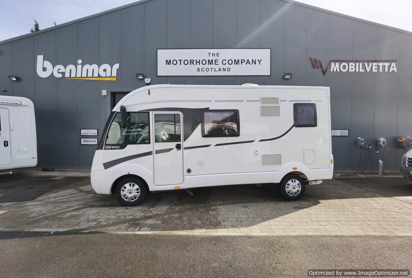 Itineo FB 600 Manual 4 Berth A- Class Motorhome 